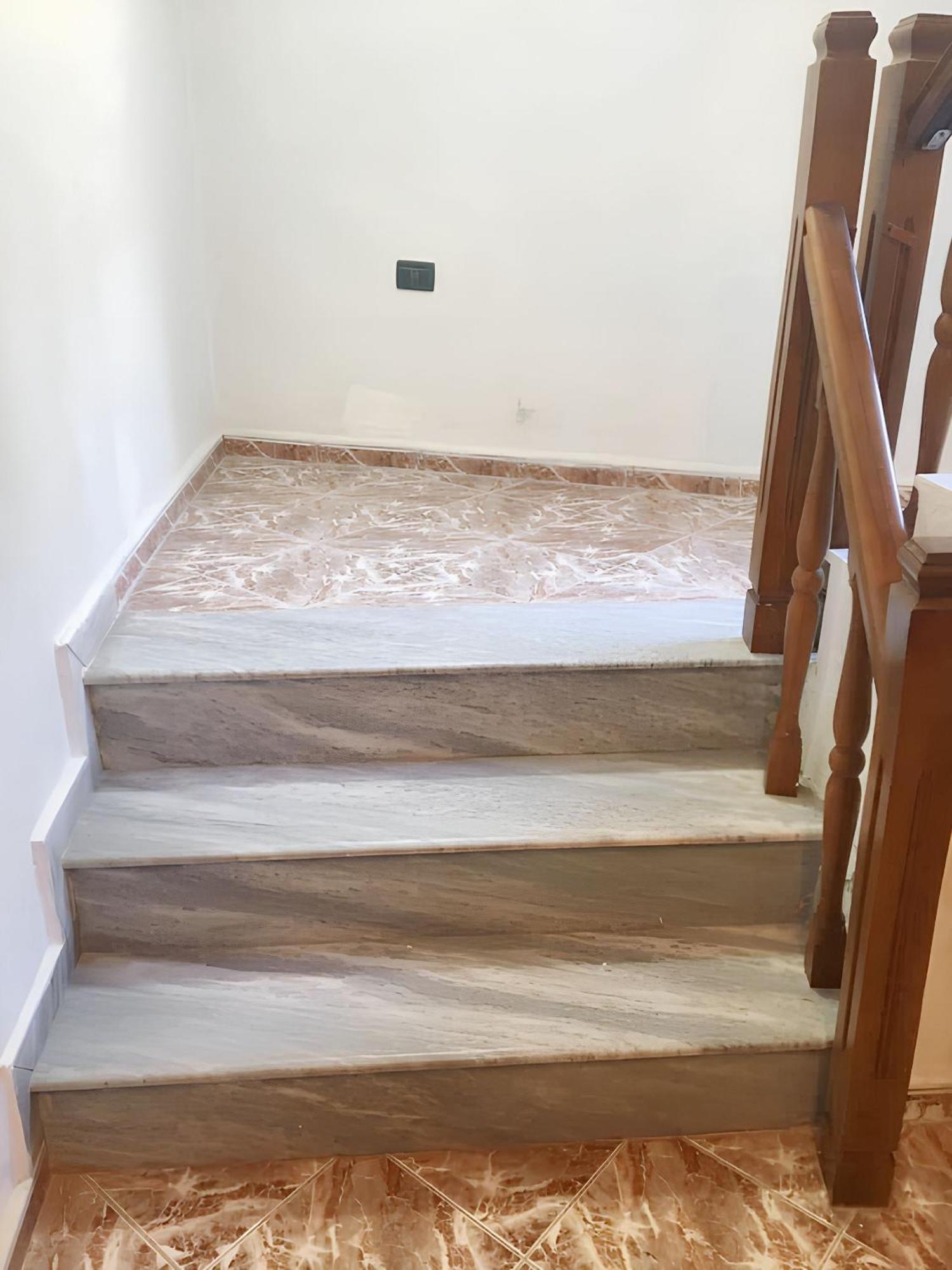 Spacious House In With Secure Parking. *