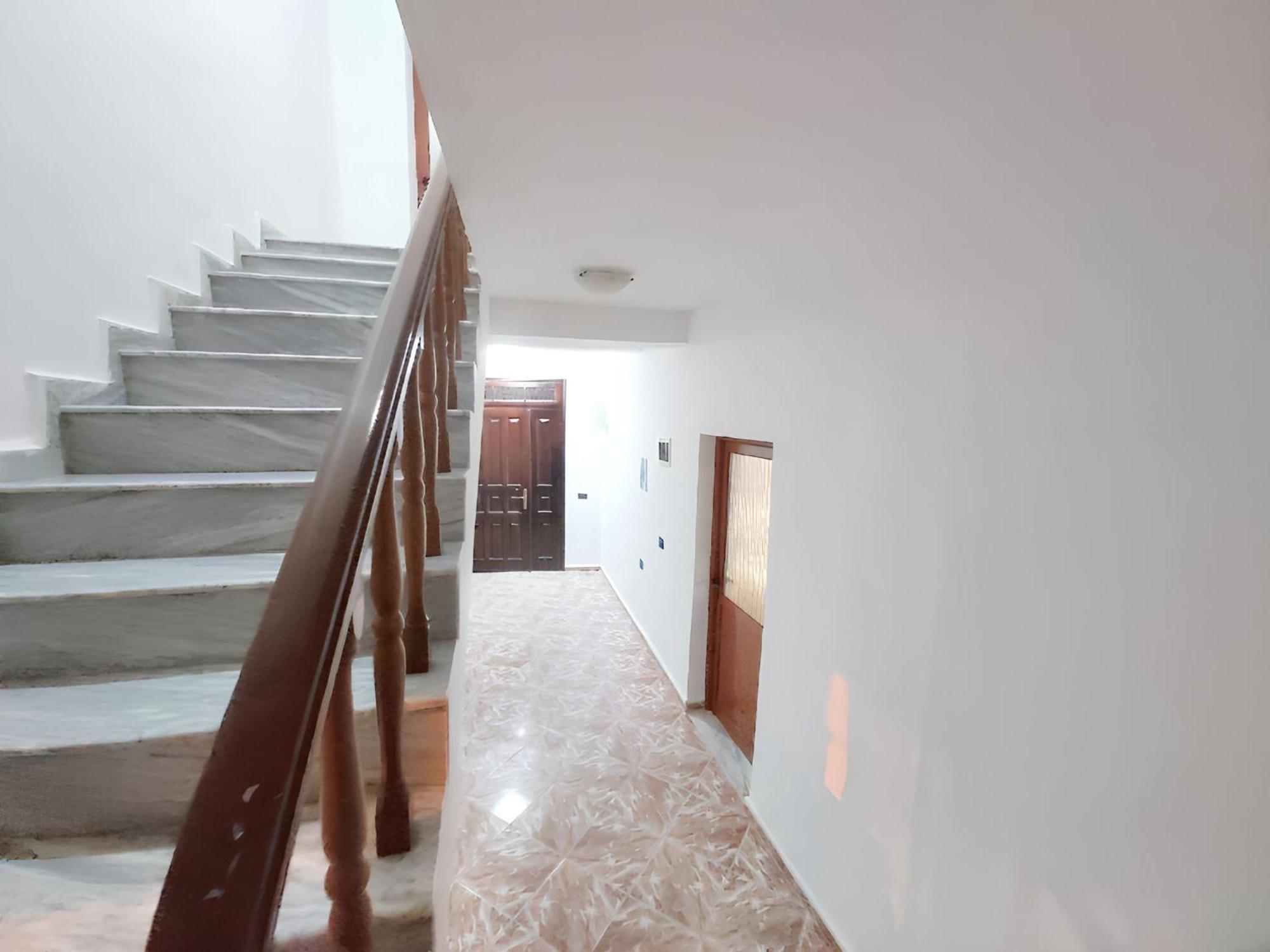 Сasa de vacaciones Spacious House In With Secure Parking. *
