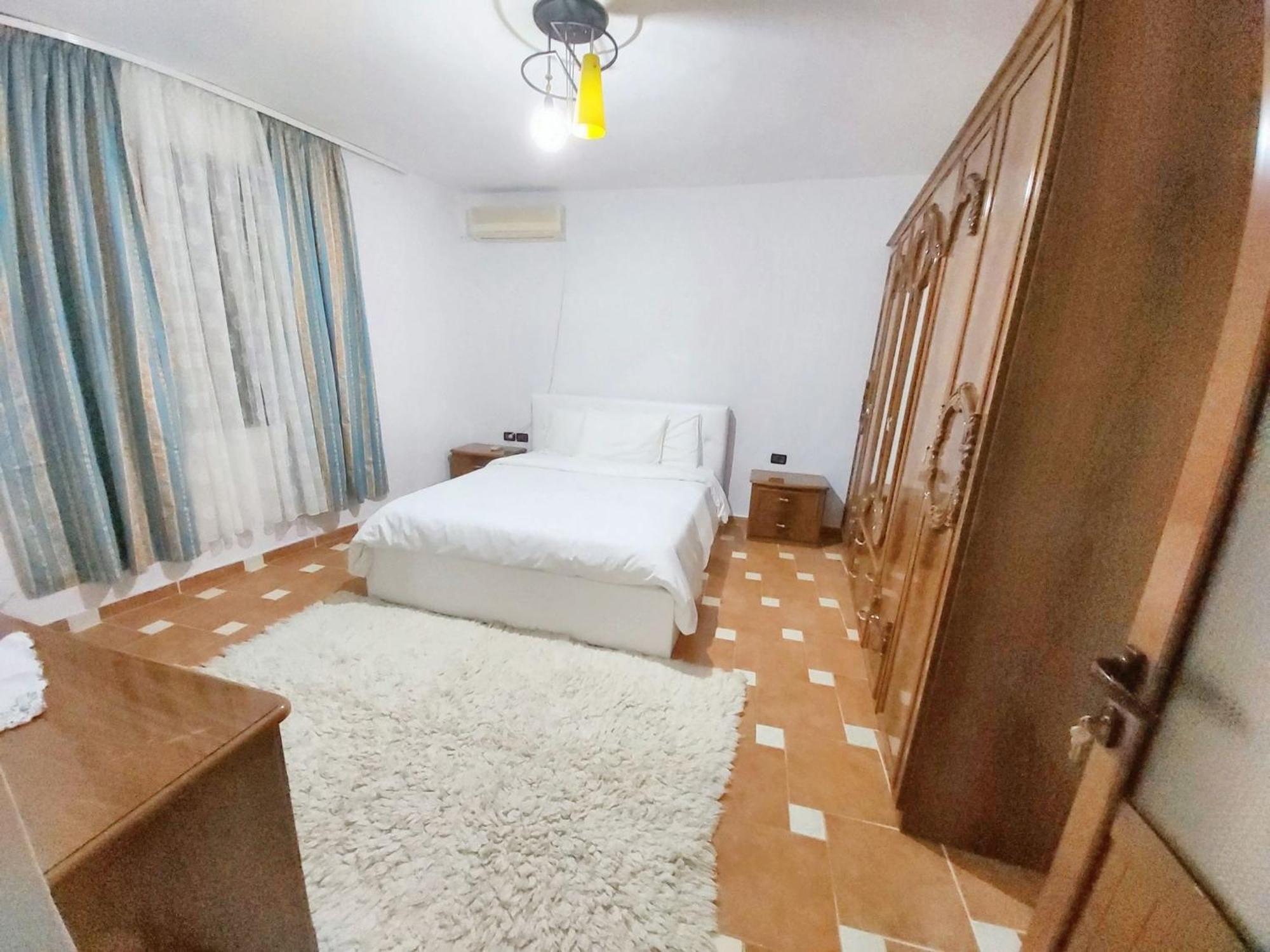 Spacious House In With Secure Parking.